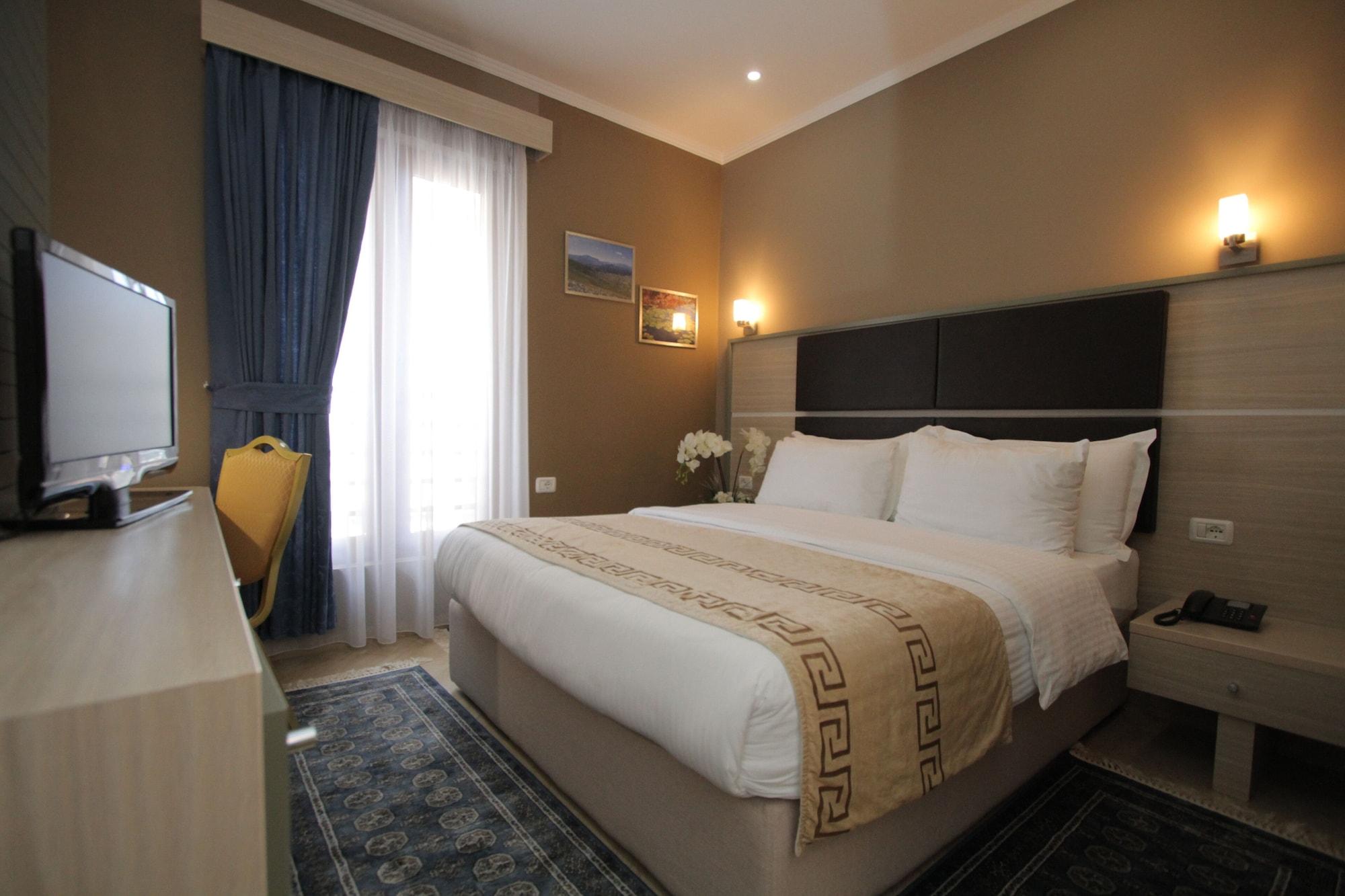 Capital Tirana Hotel Bruci Exterior foto