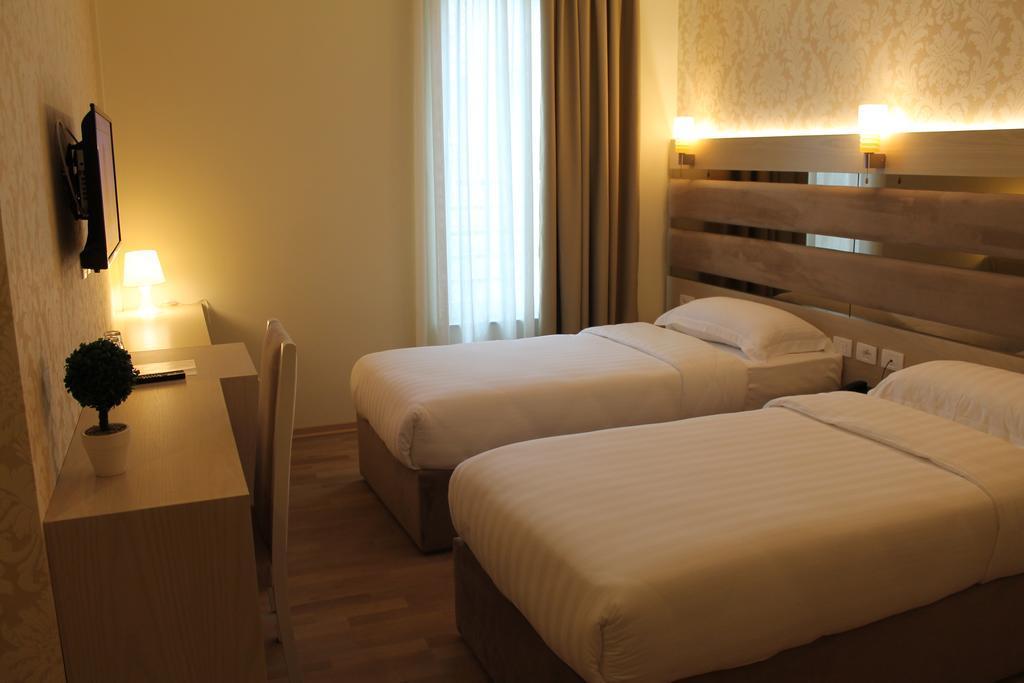 Capital Tirana Hotel Bruci Exterior foto